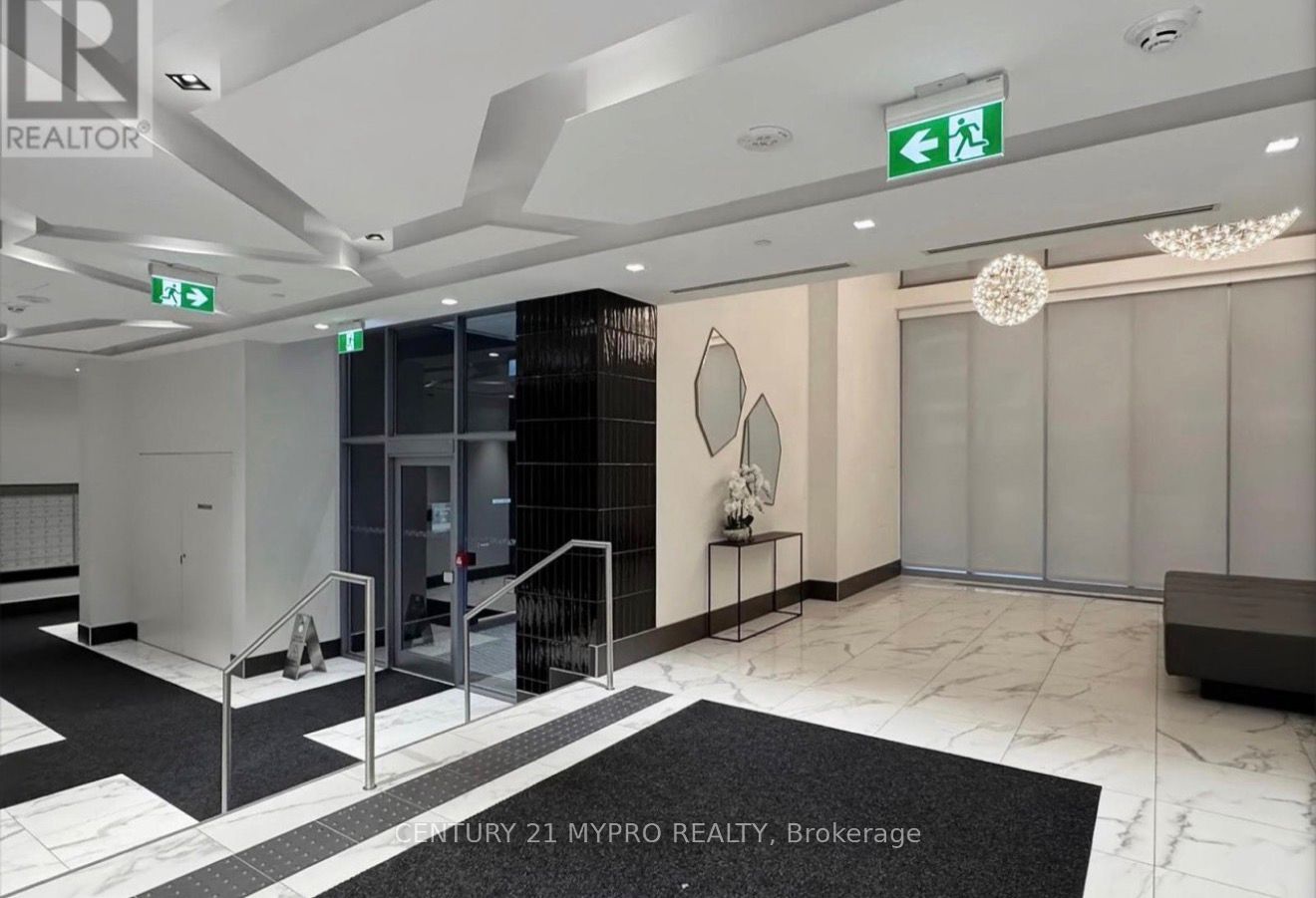 25 Holly Street 703