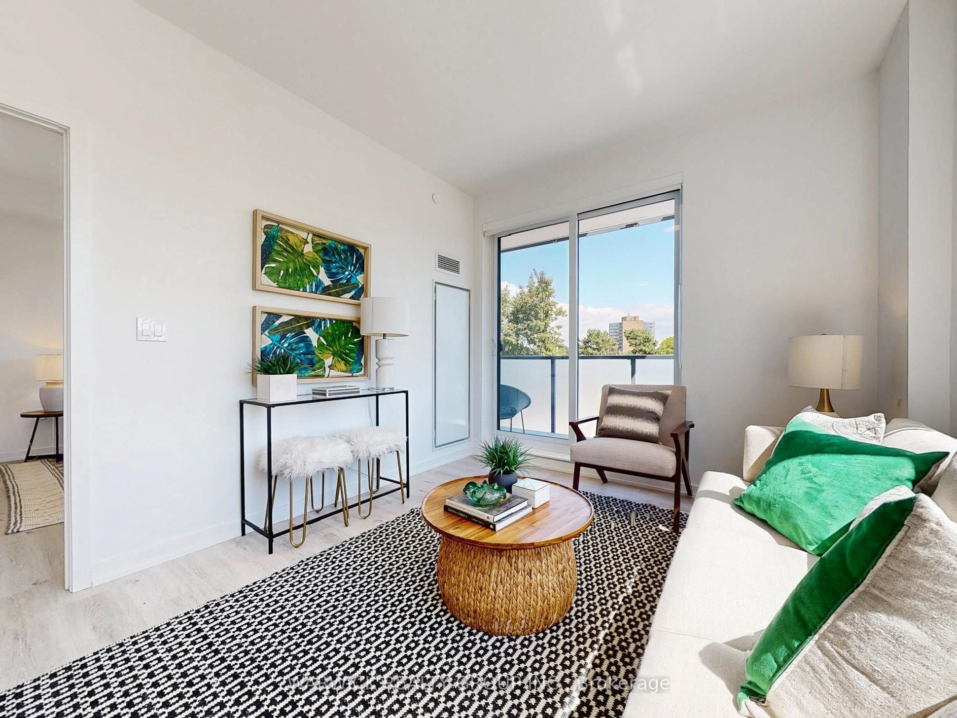 4365 Bloor Street W 525