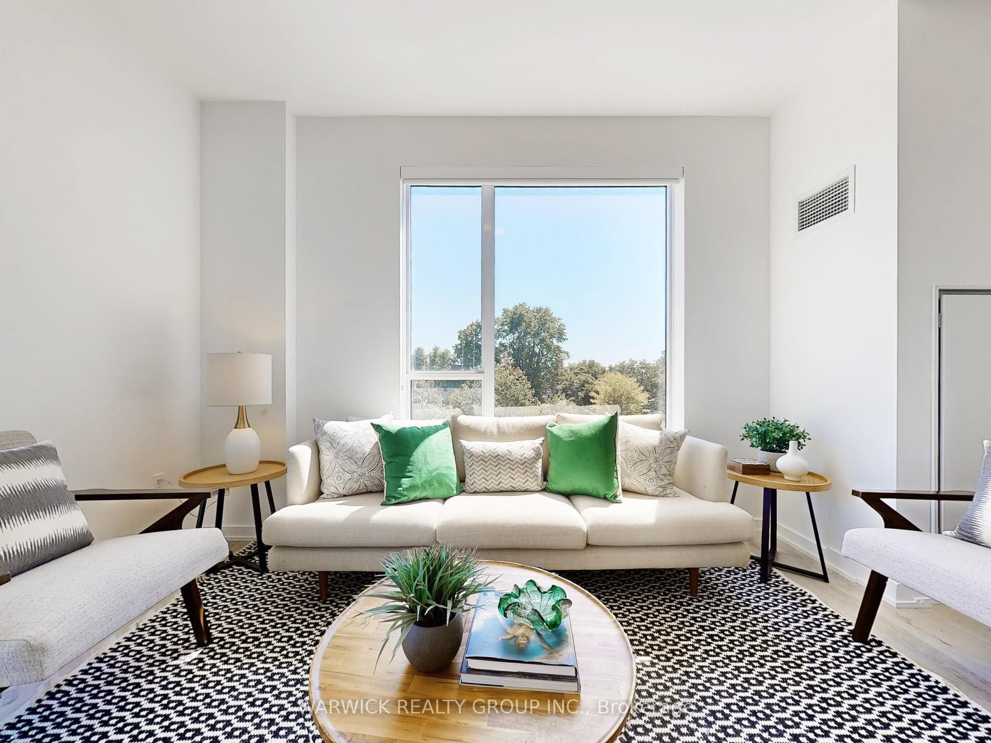 4365 Bloor Street W 525