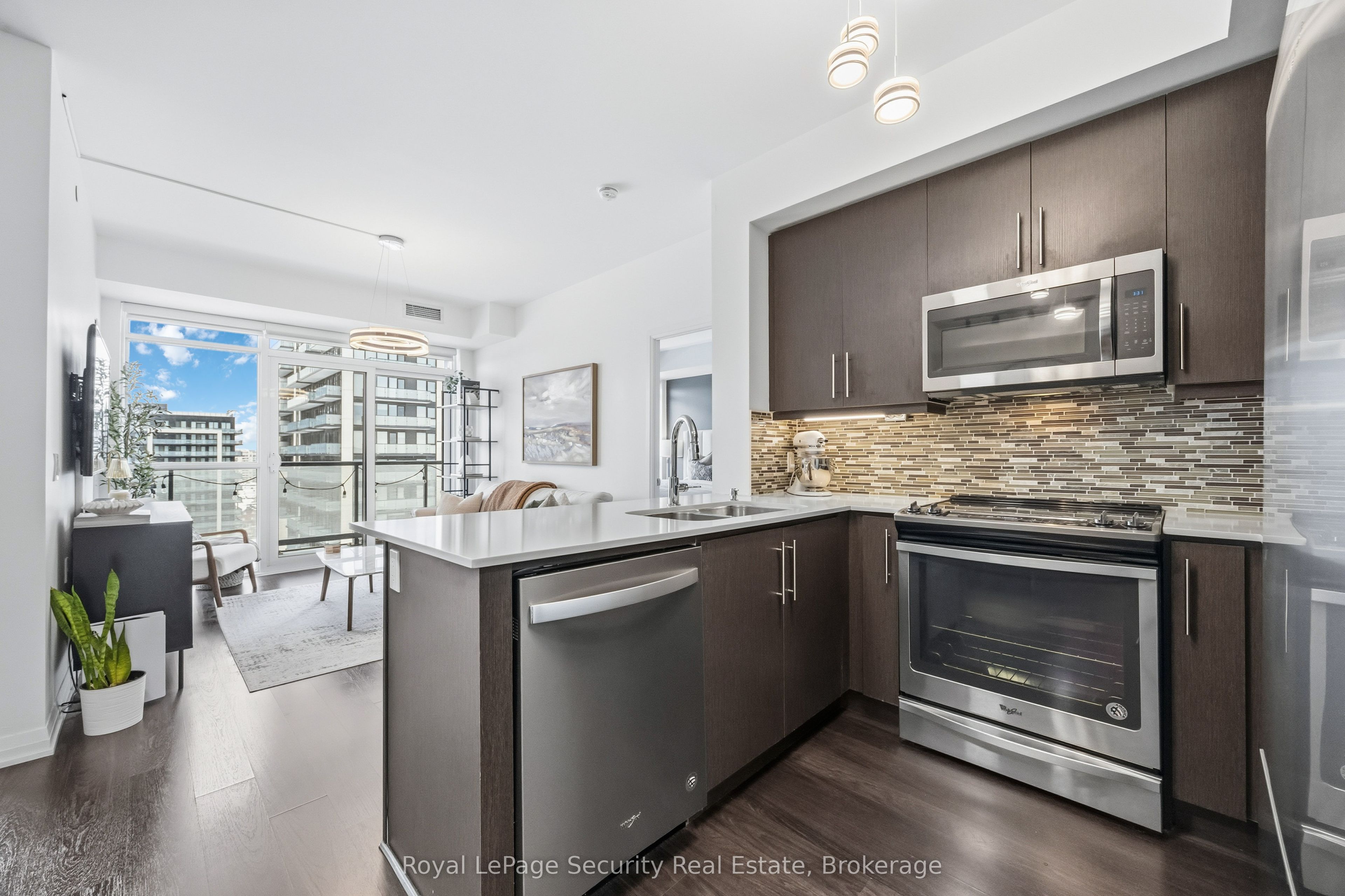 65 Oneida Crescent 1409