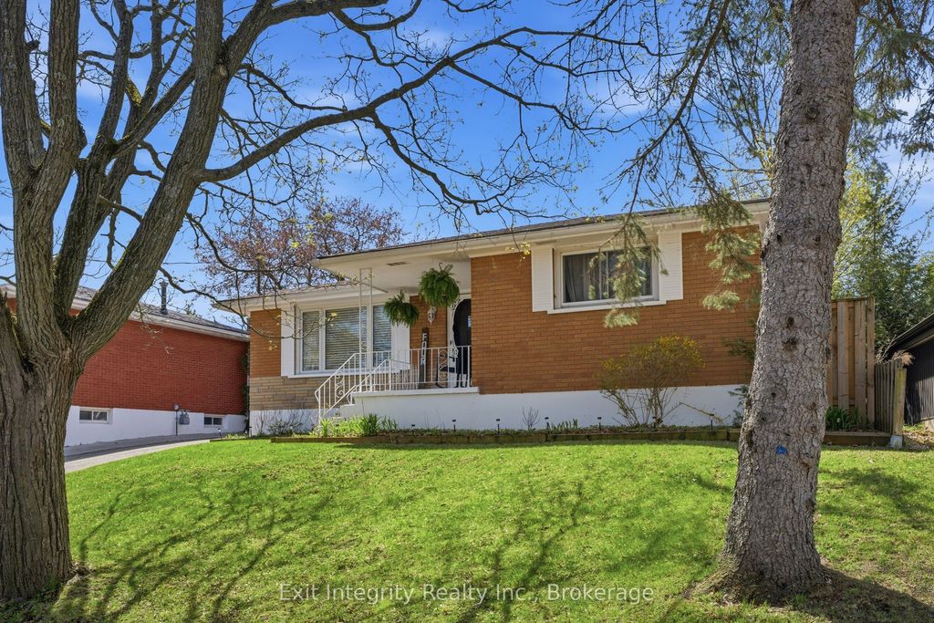 Photo of 4 Howard Street, Norfolk, ON N3Y 2H5 (MLS # X13055860)