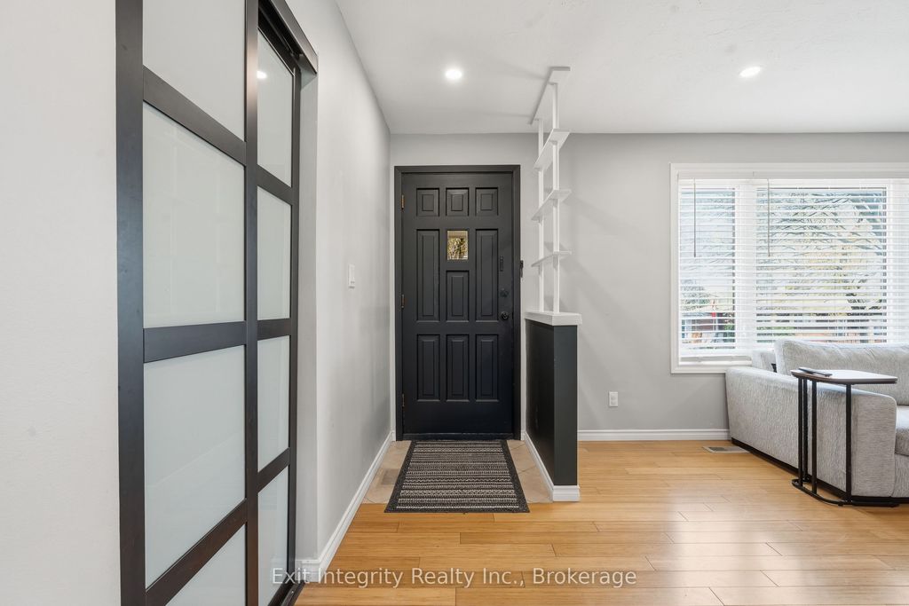 Photo of 4 Howard Street, Norfolk, ON N3Y 2H5 (MLS # X13055860)