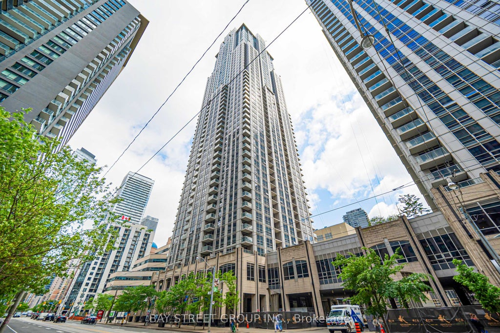 Photo of 763 Bay Street #4105, Toronto, ON M5G 2R3 (MLS # C13659652)