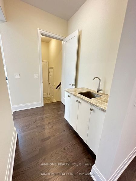 14 CINQUEFOIL Street 3