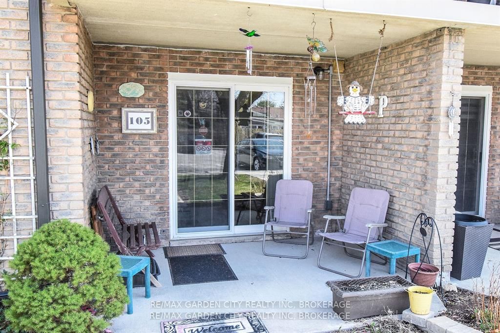 41 Rykert Street 105
