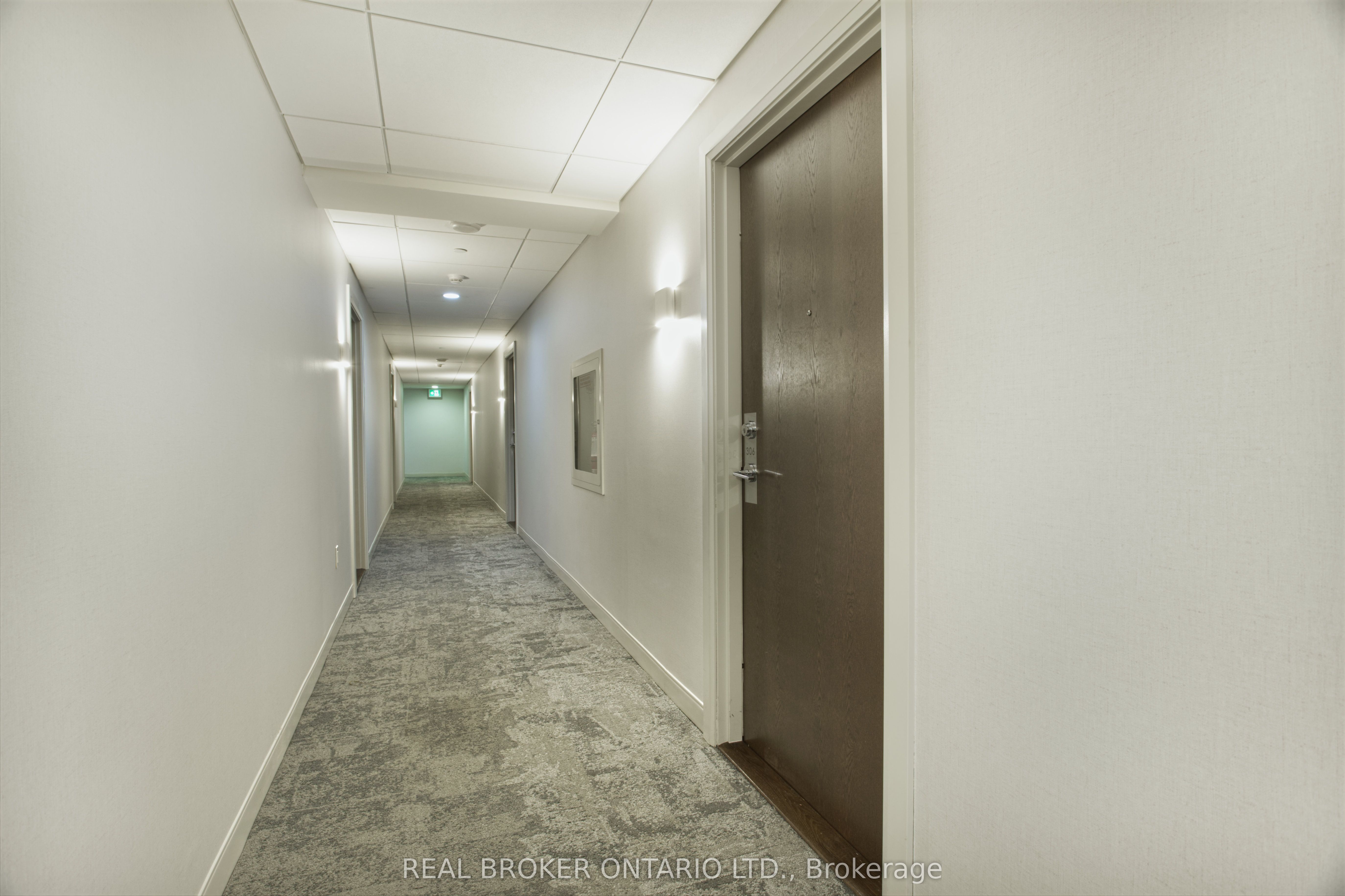 2560 Eglinton Avenue W 306