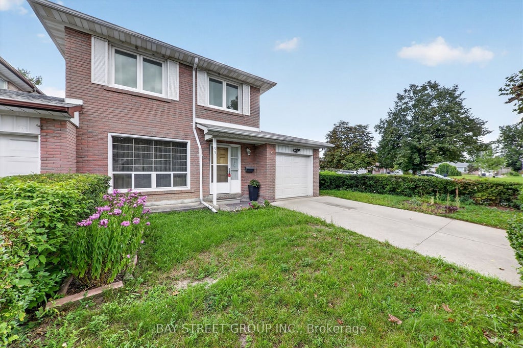 Photo of 95 TINETA Crescent, Toronto, ON M1S 2Y5 (MLS # E13703000)