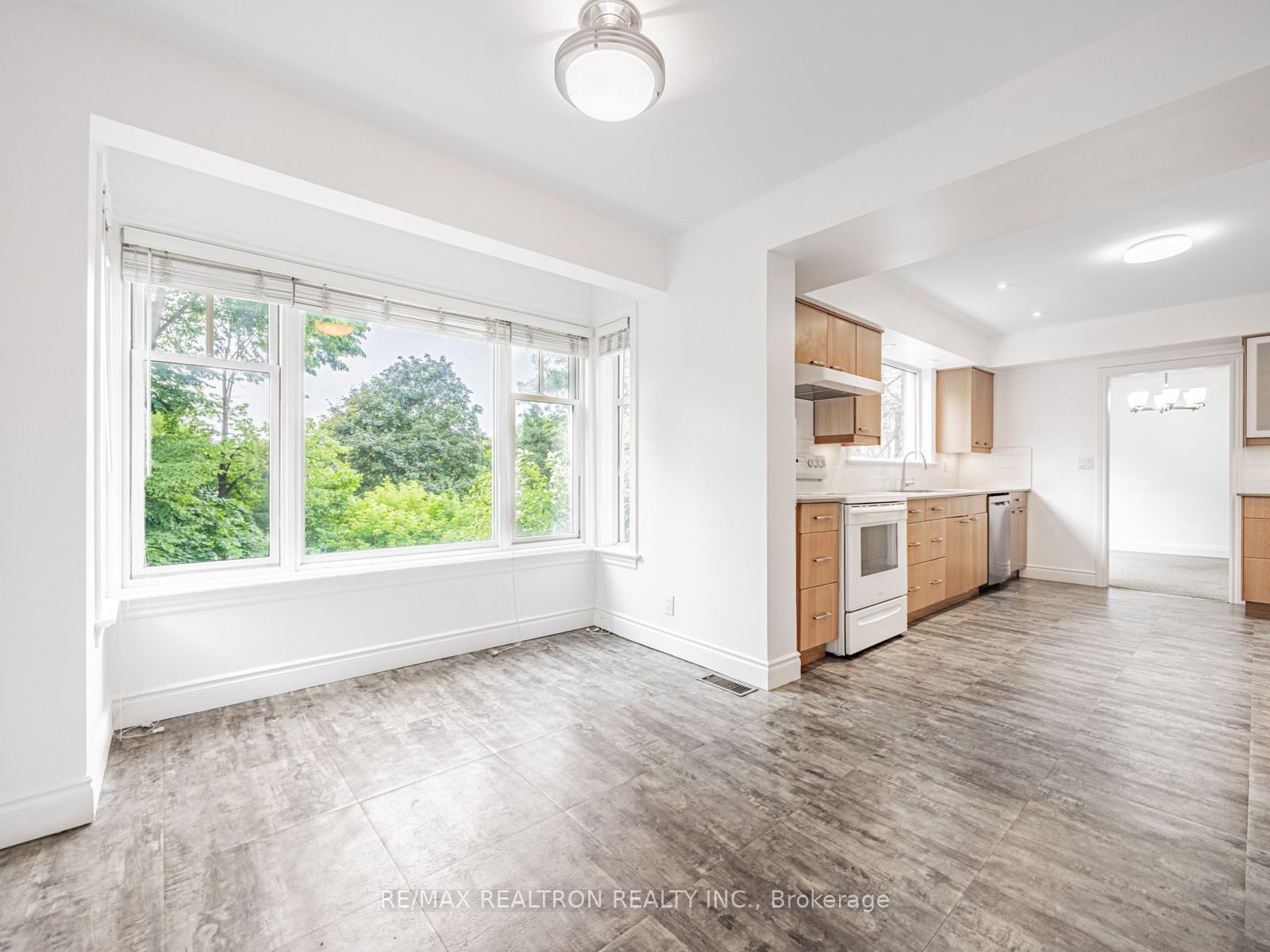 252 Ellis Avenue