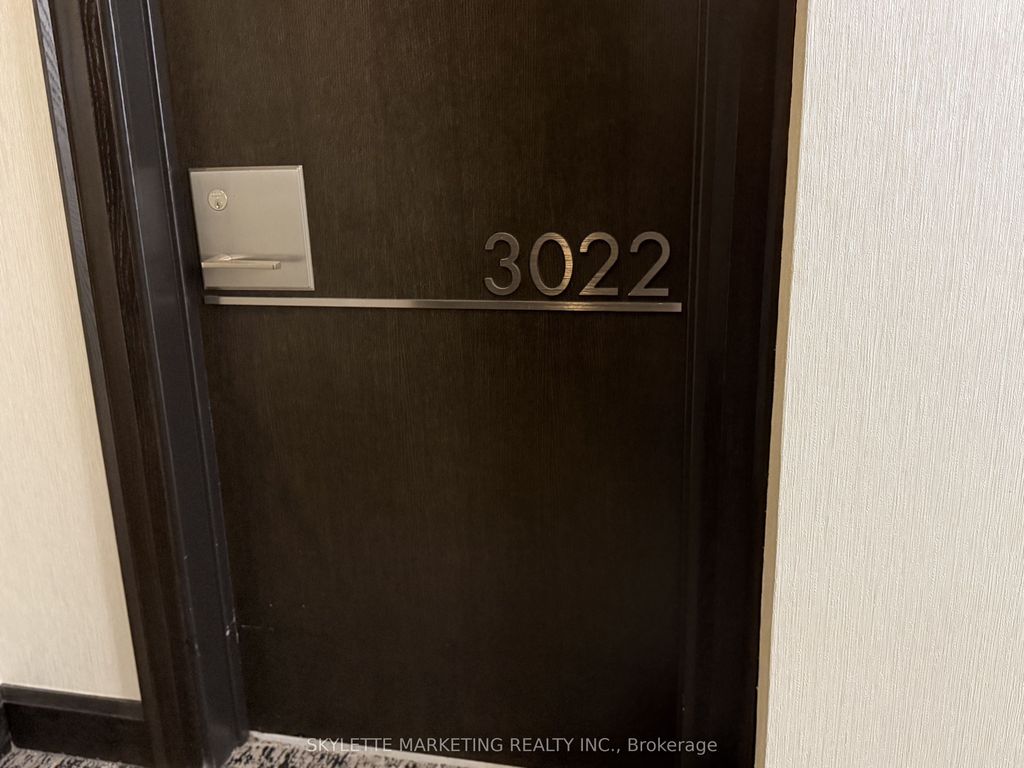 Photo of 25 The Esplanade N/A #3022, Toronto, ON M5E 1W5 (MLS # C13156820)