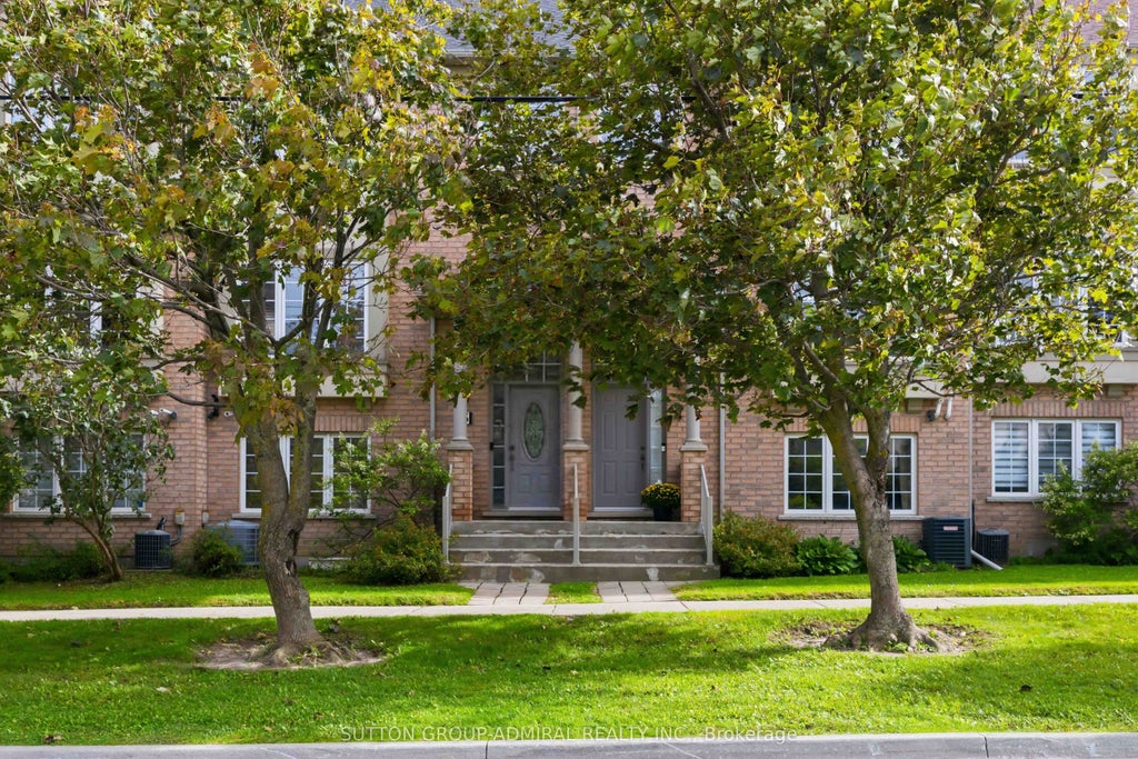 Photo of 71 Puccini Drive #4, Richmond Hill, ON L4E 4X8 (MLS # N14032266)