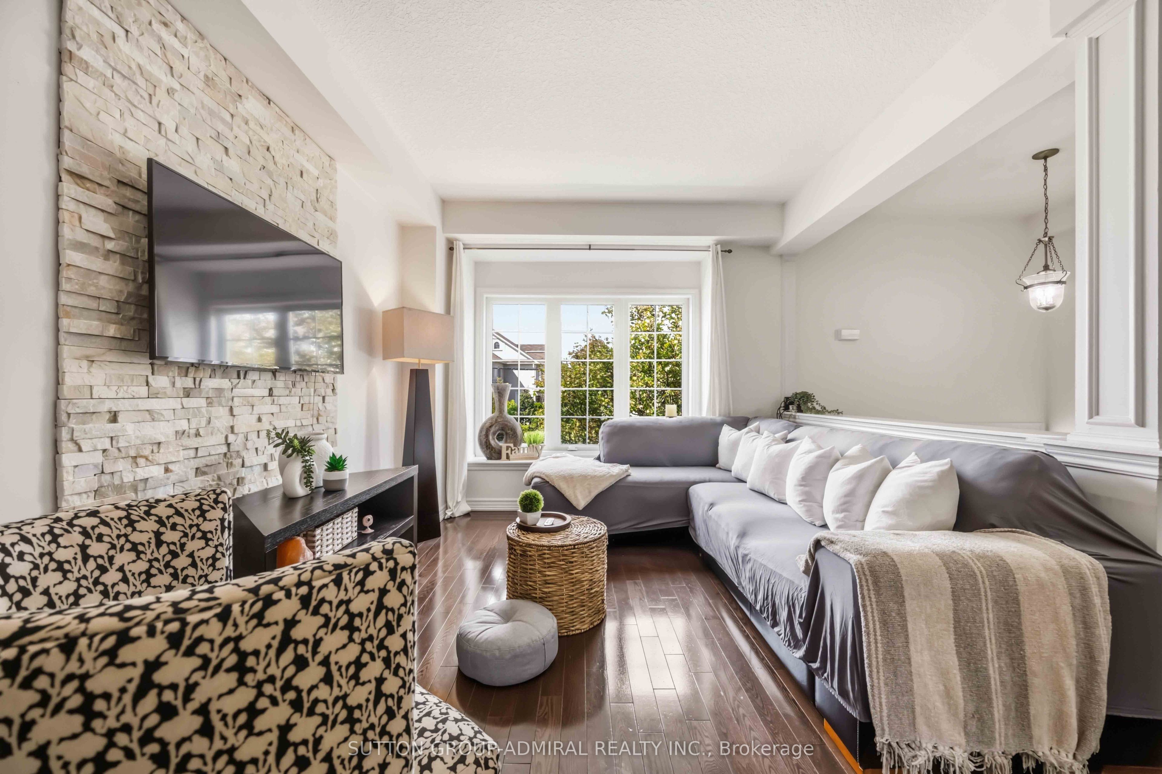 71 Puccini Drive 4