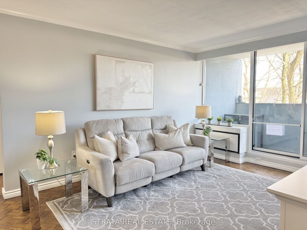Photo of 3555 Bathurst Street #203, Toronto, ON M6A 2Y8 (MLS # C13040360)