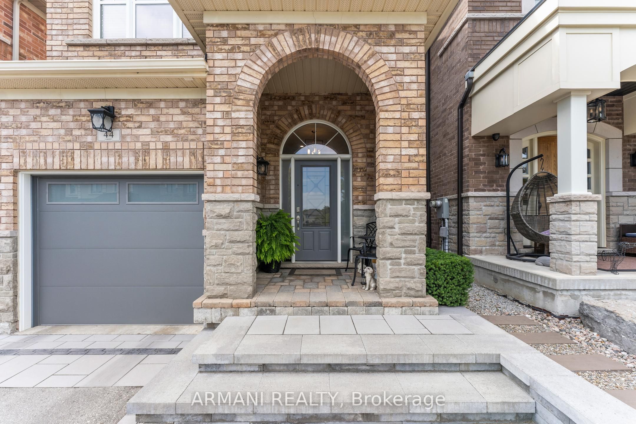 44 Alex Black Street