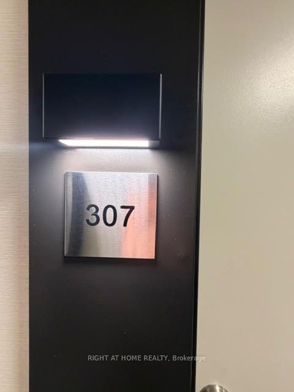 Photo of 6 DAVID EYER Road, Richmond Hill, ON L4S 0N5 (MLS # N12917390)