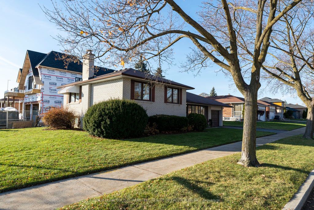 Photo of 68 Brampton Road, Toronto, ON M9R 3J7 (MLS # W12582312)