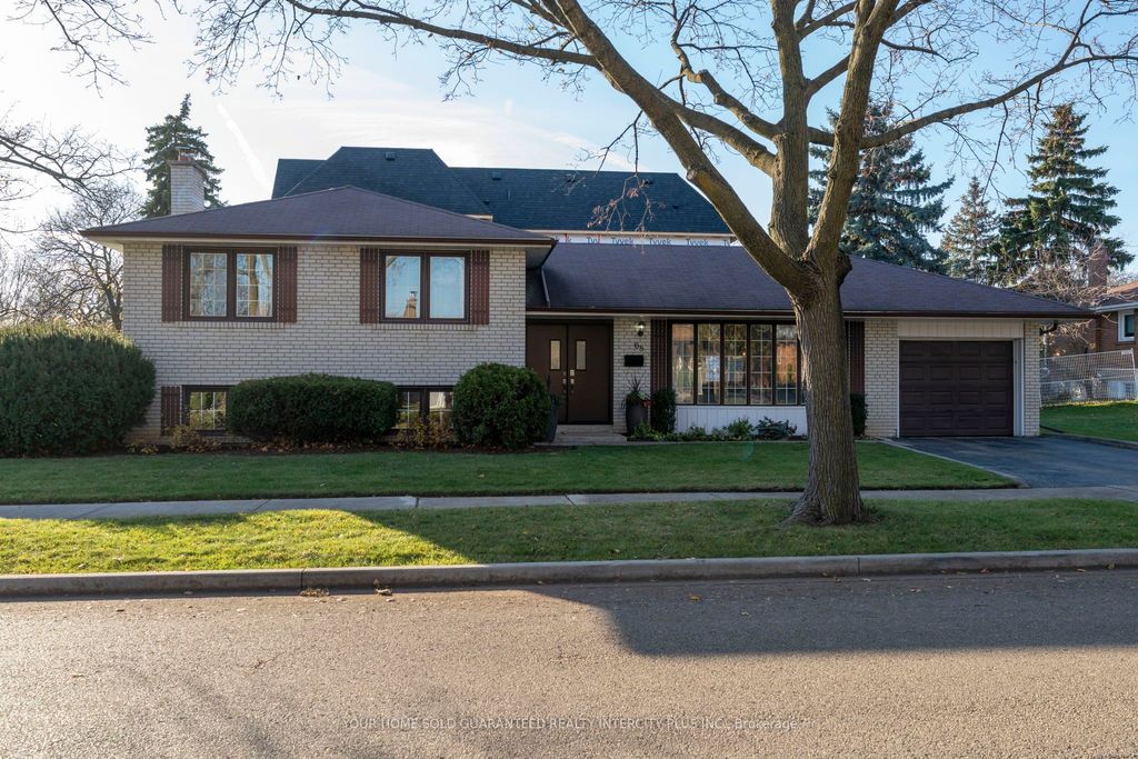 Photo of 68 Brampton Road, Toronto, ON M9R 3J7 (MLS # W12582312)