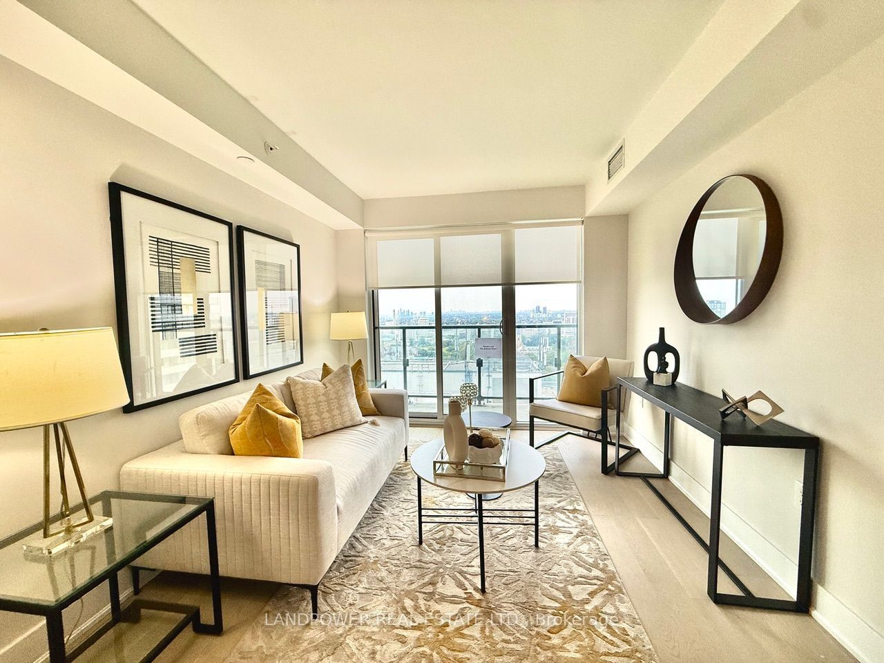 955 Bay Street 2713