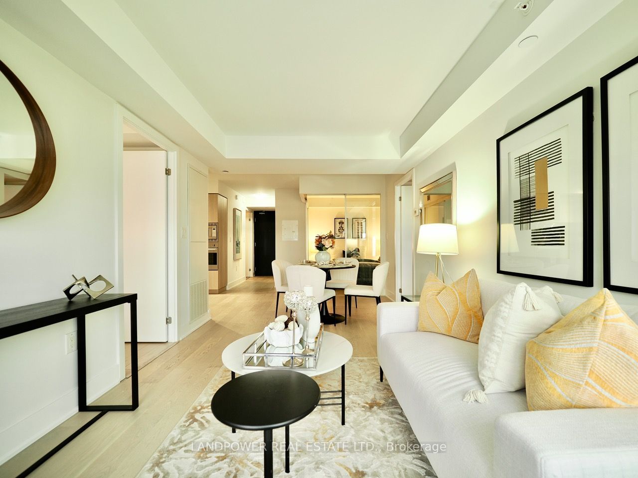 955 Bay Street 2713
