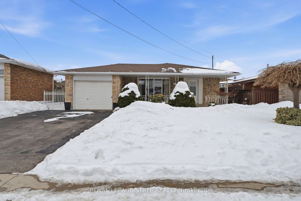 Photo of 156 Kentley Drive, Hamilton, ON L8E 1A7 (MLS # X12784816)
