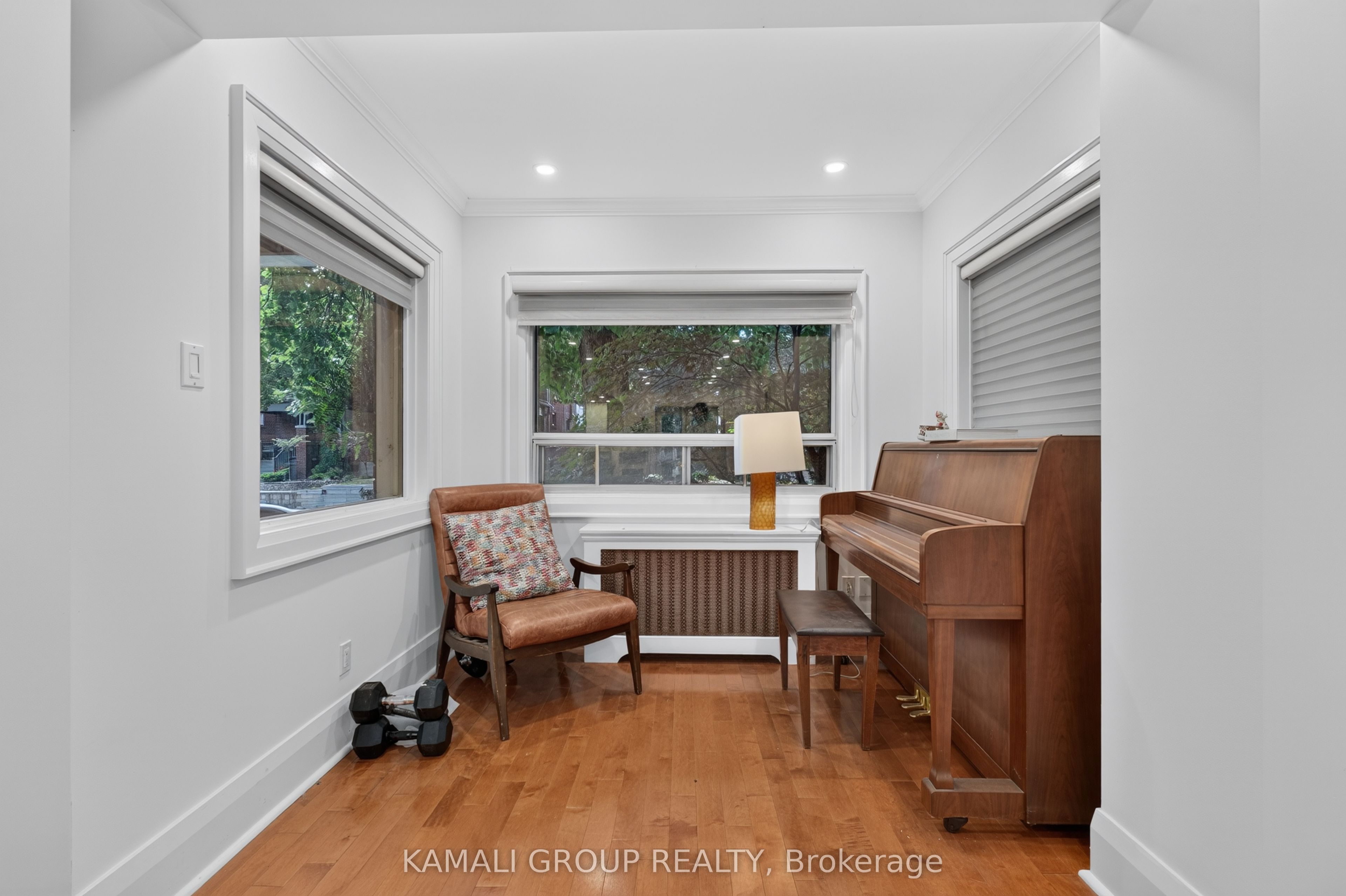19 Belle Ayre Boulevard
