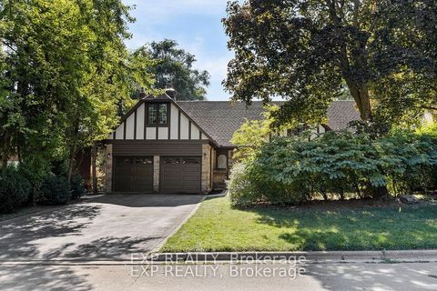 70 Hemingway Crescent Markham ON L3R 2V6