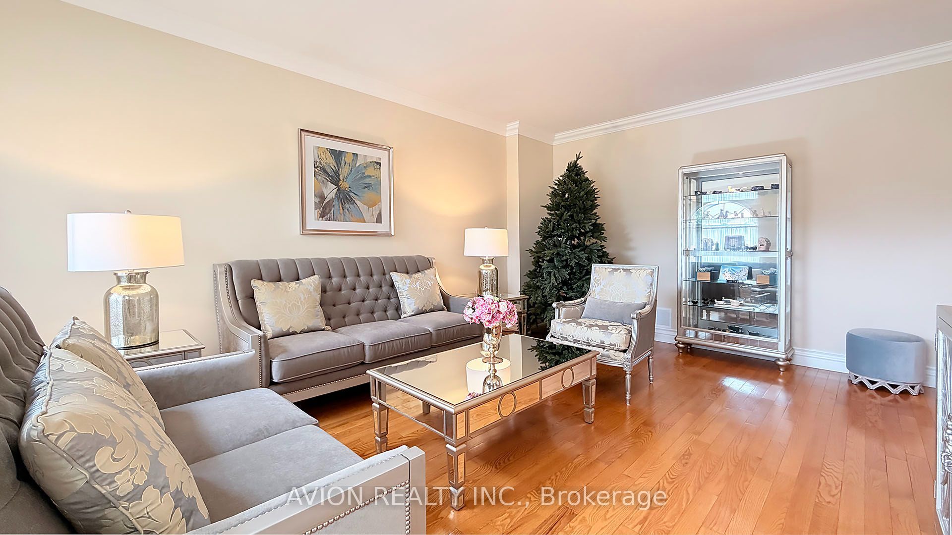 2068 Nipigon Drive