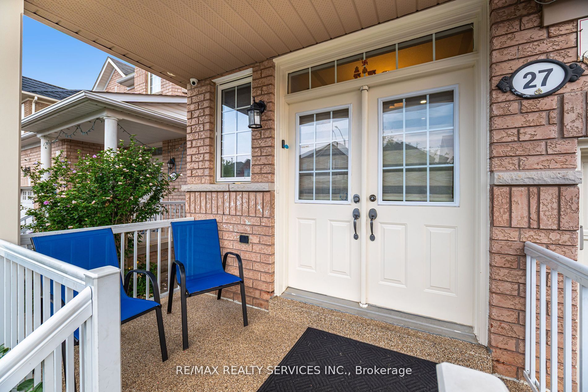 27 Hardgate Crescent
