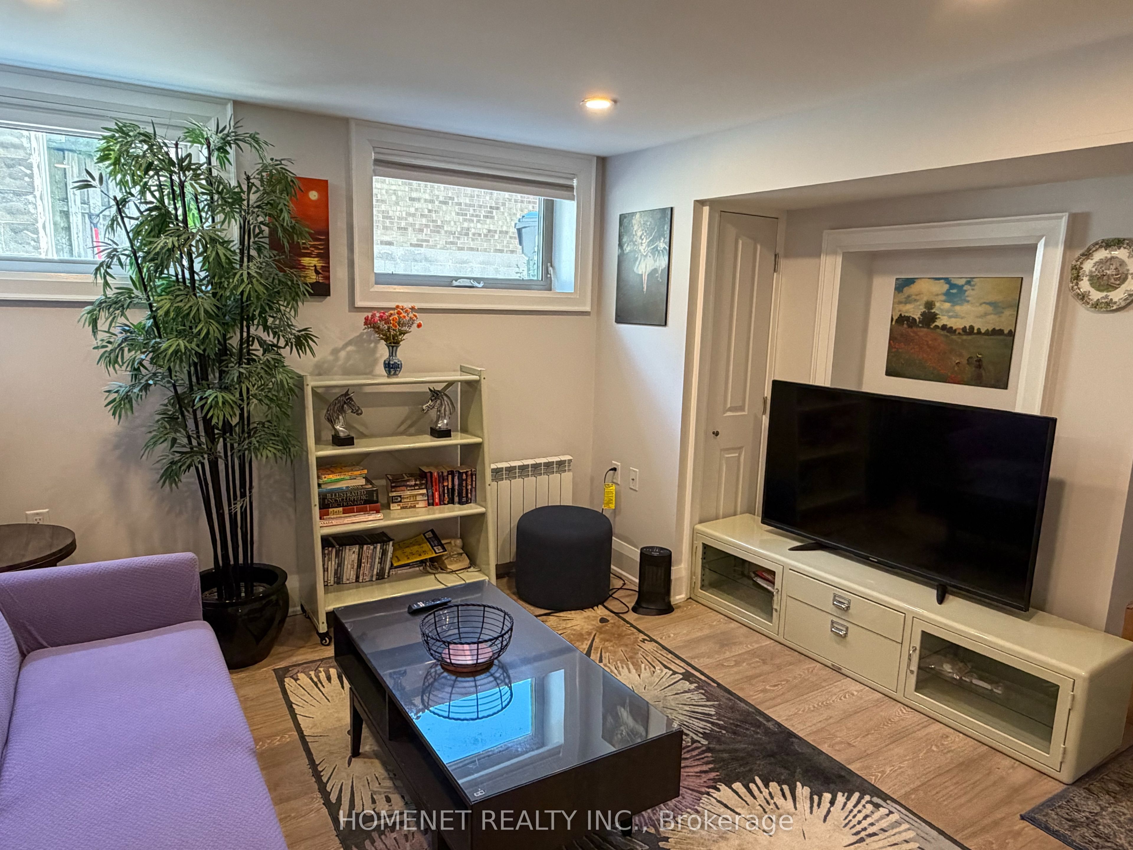 917 Royal York Road WALK OUT - BSMT