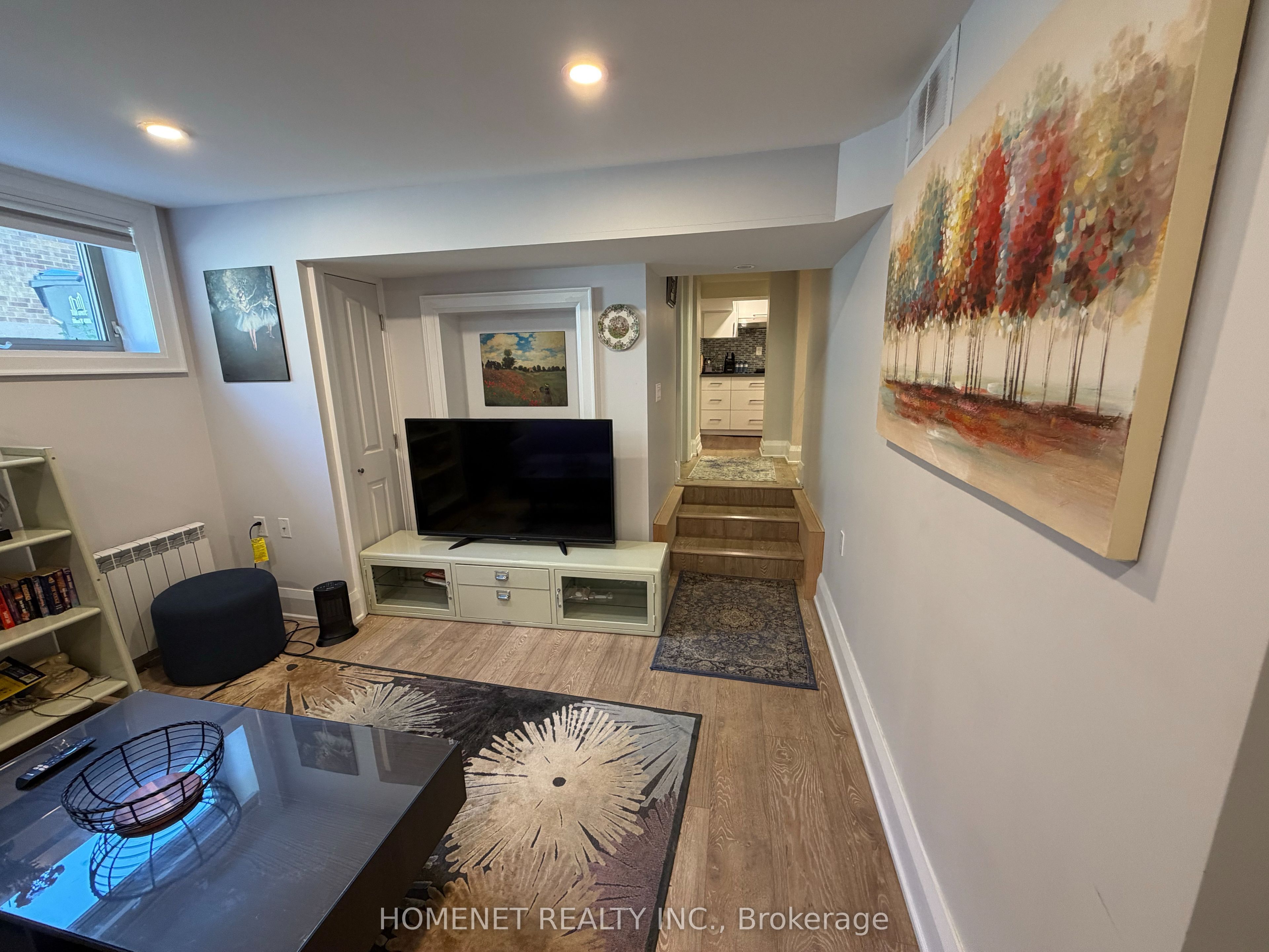 917 Royal York Road WALK OUT - BSMT