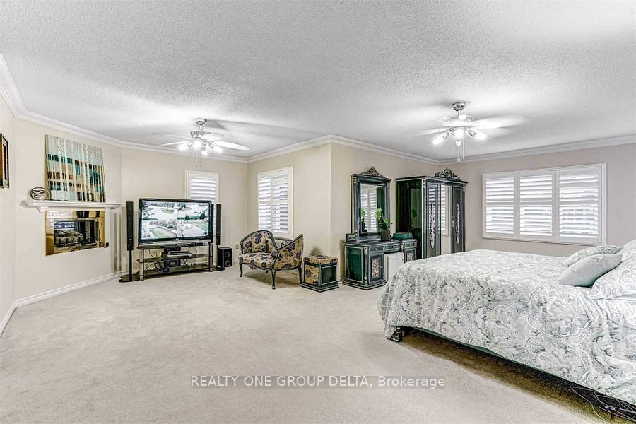 1918 Royal Credit Boulevard