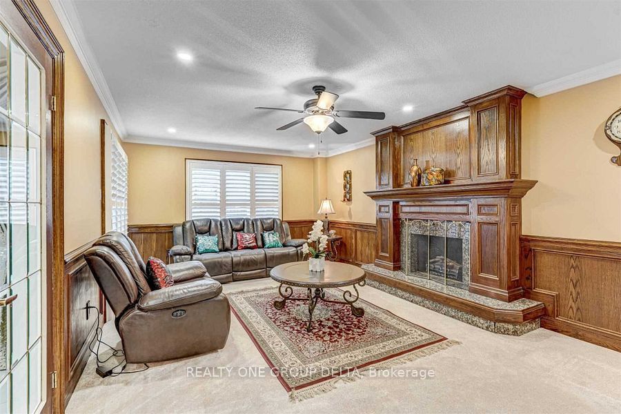 1918 Royal Credit Boulevard