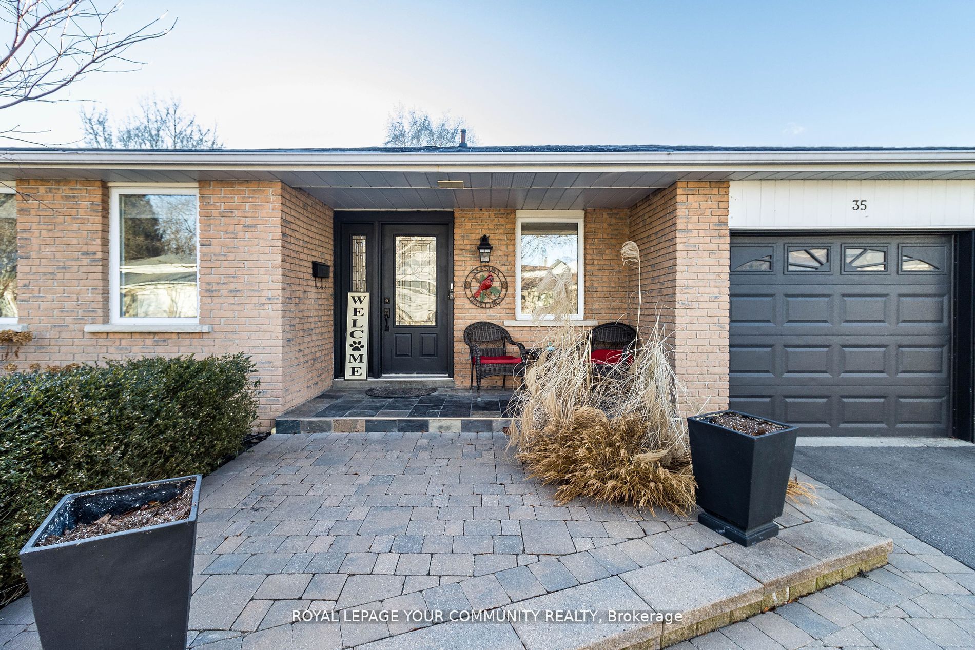 35 John Dexter Place