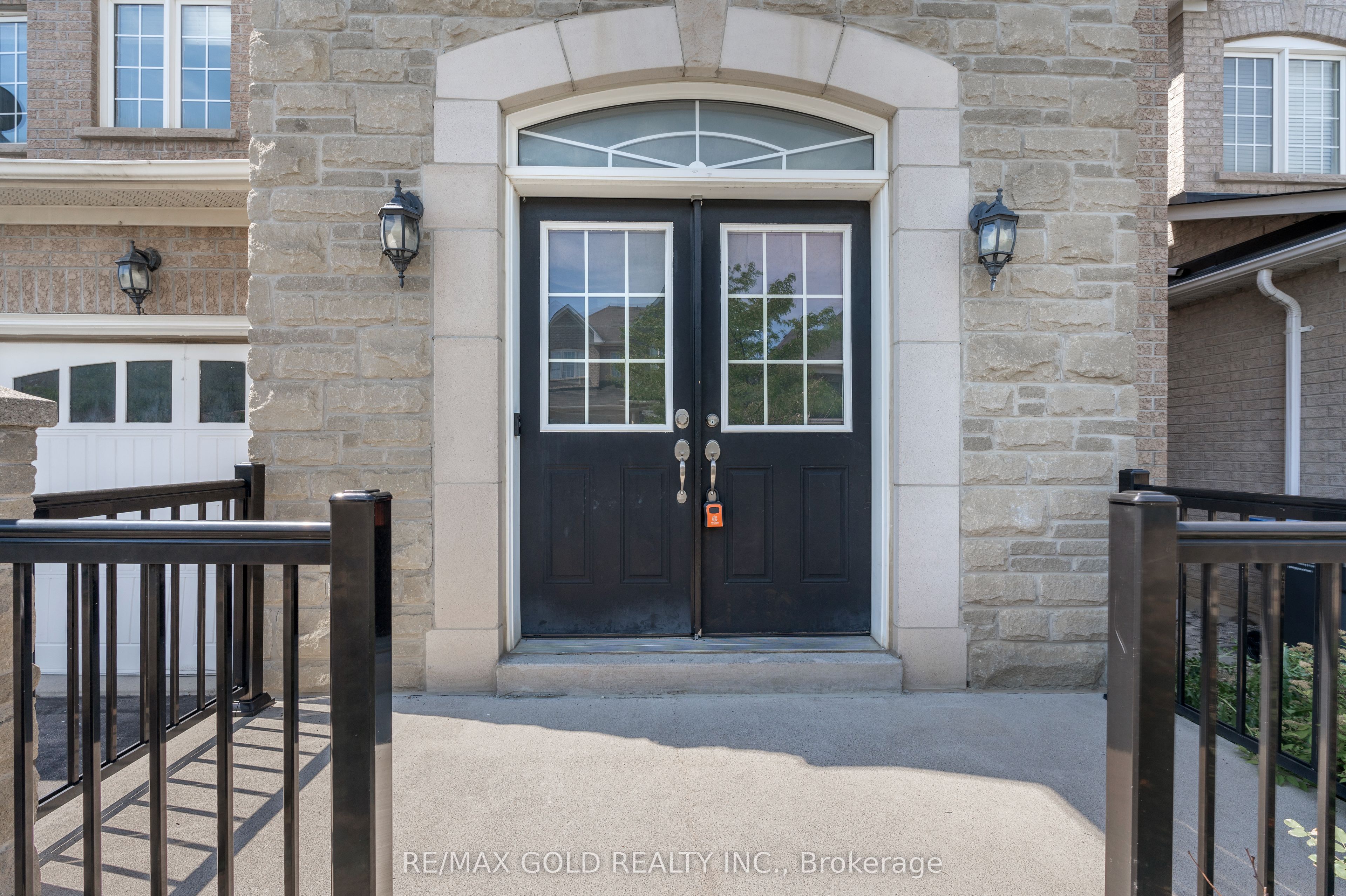 99 Watsonbrook Drive