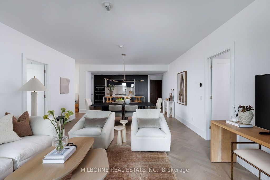 Photo of 455 Wellington Street W #907, Toronto, ON M5V 0V8 (MLS # C12394404)