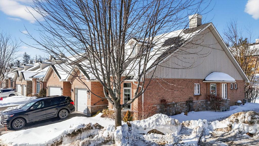 Photo of 86 VILLAGE Crescent #105, Peterborough, ON K9J 8S7 (MLS # X12842296)