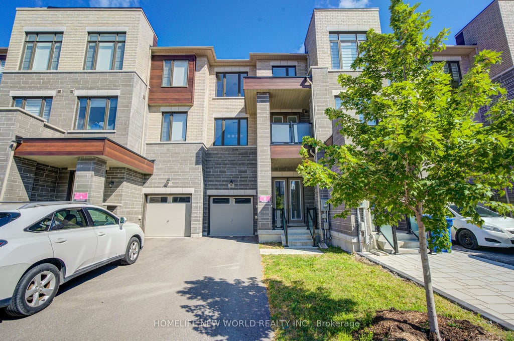Photo of 216 Vermont Avenue, Newmarket, ON L3X 2Y8 (MLS # N13586826)