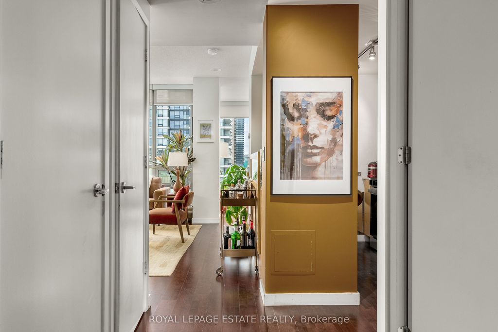 Photo of 281 Mutual Street #1003, Toronto, ON M4Y 3C4 (MLS # C12672252)