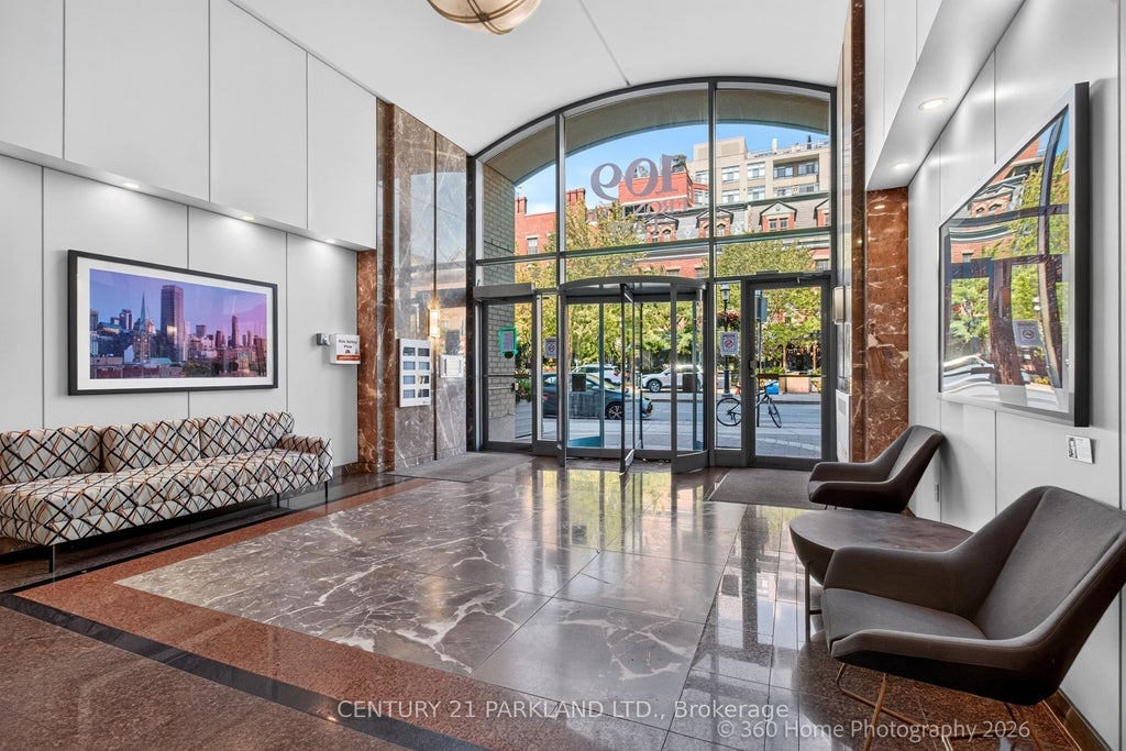 Photo of 109 Front Street E #609, Toronto, ON M5A 4P7 (MLS # C13729438)