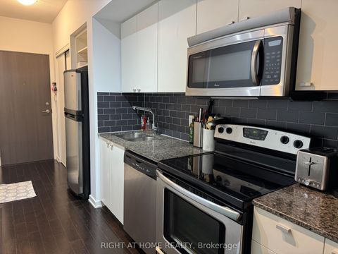 103 The Queensway N/A 906 Toronto ON M6S 5B3