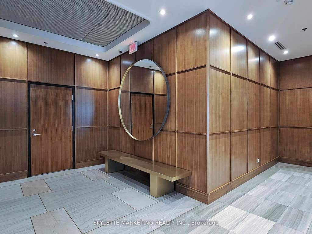 Photo of 111 St Clair Avenue W #1128, Toronto, ON M4V 1N5 (MLS # C13668422)