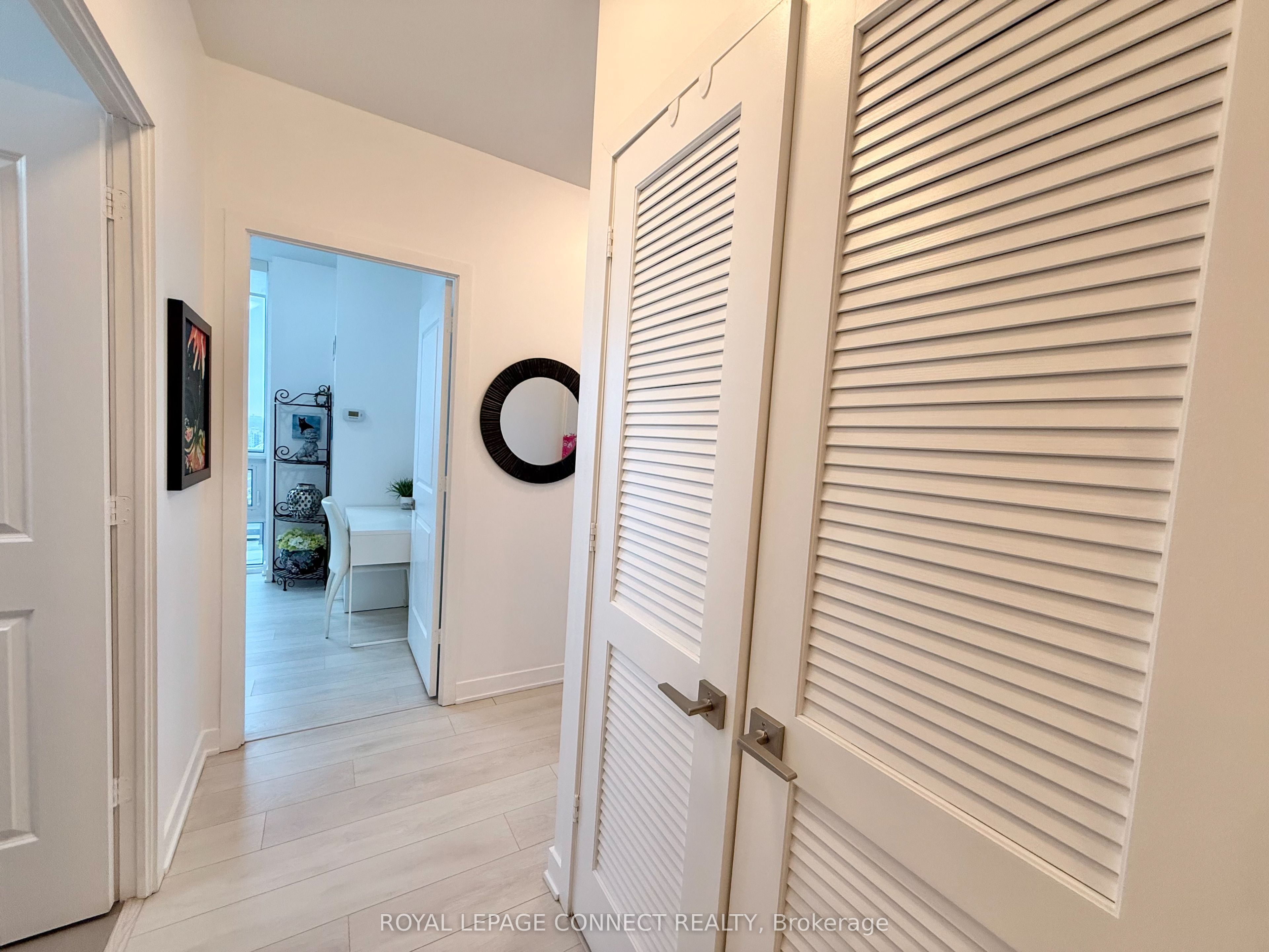 4633 Glen Erin Drive Ph04