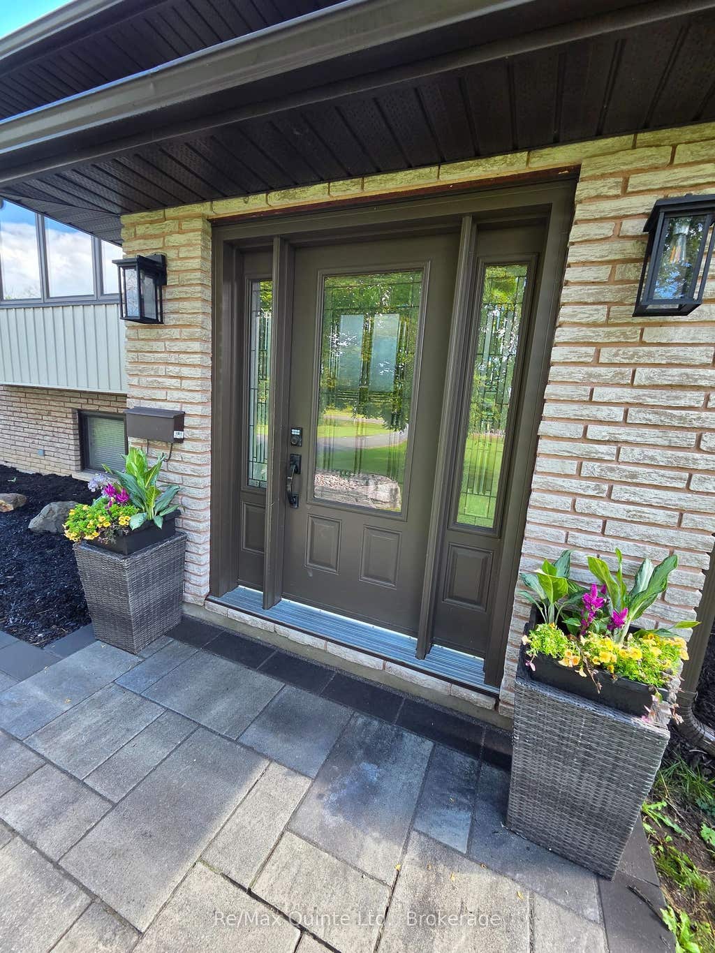Photo of 43 Frankford Road, Belleville, ON K0K 2B0 (MLS # X13681242)