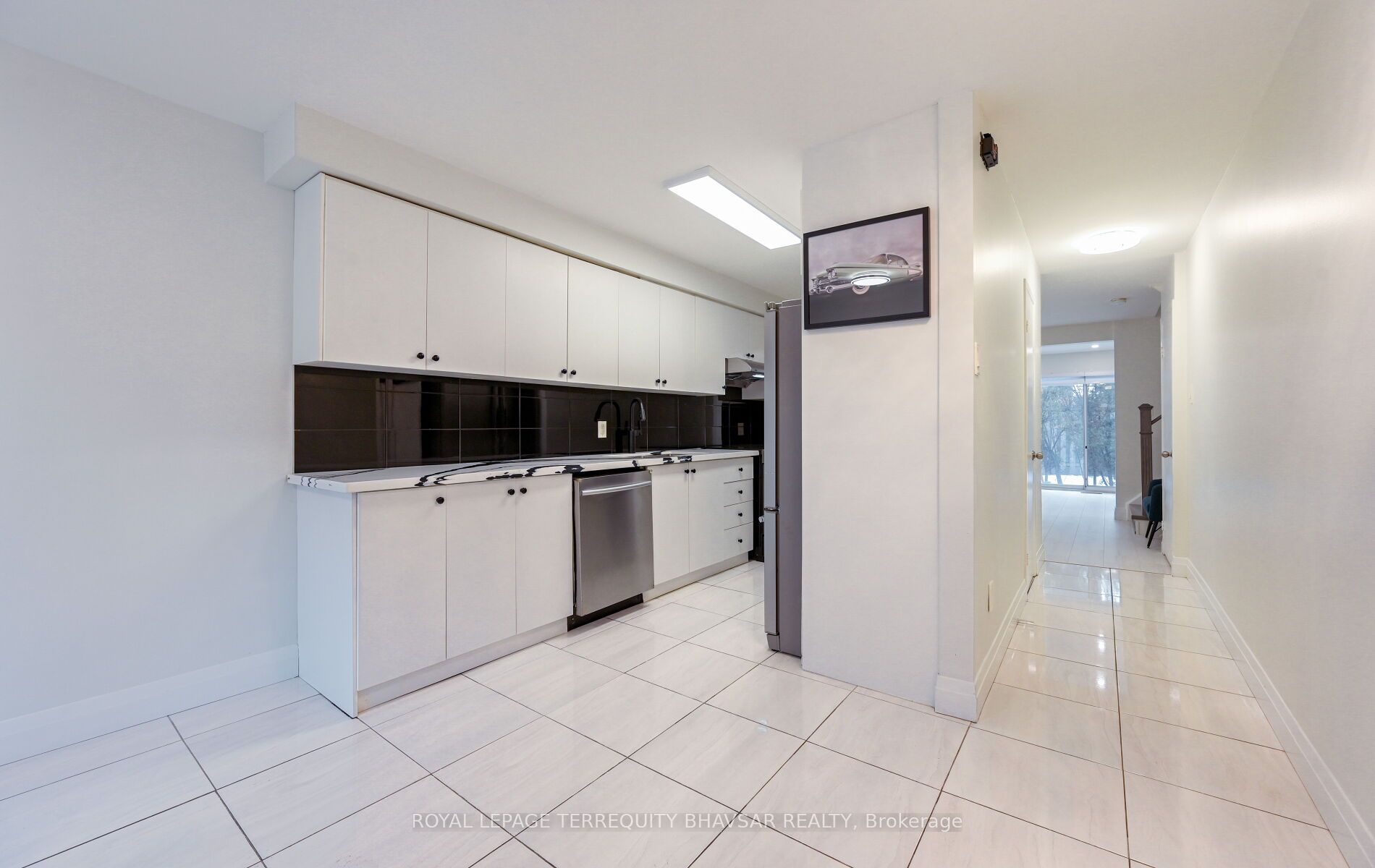 5020 Delaware Drive 12