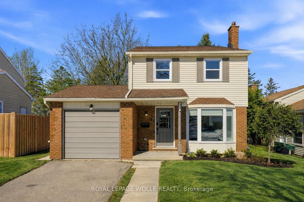 Photo of 16 Thornbush Crescent, Waterloo, ON N2T 1B2 (MLS # X12856906)