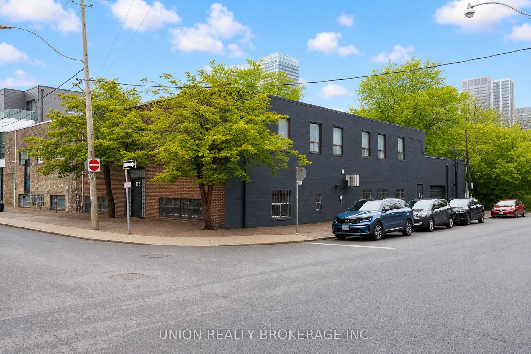 186 Munro Street