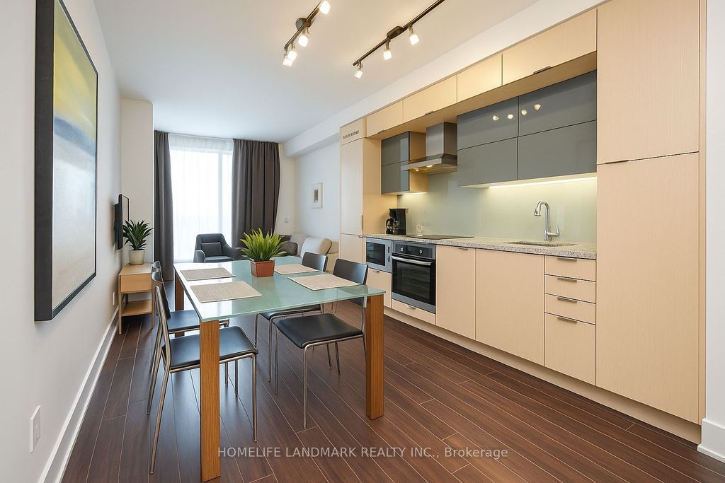 Photo of 300 Front Street W #1813, Toronto, ON M5V 0E9 (MLS # C12441950)