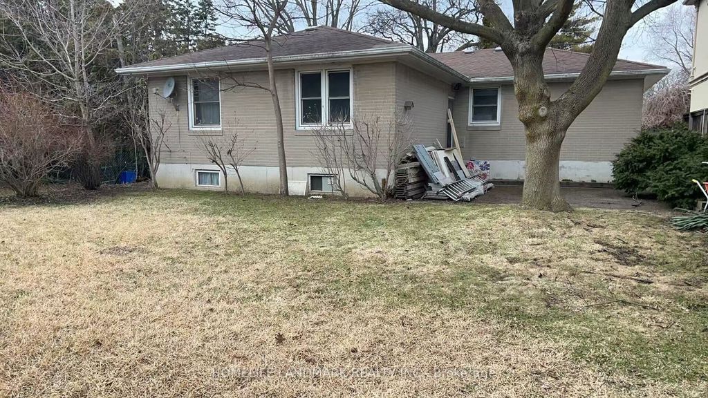 Photo of 5 Park Glen Drive, Toronto, ON M3B 1K4 (MLS # C12919698)