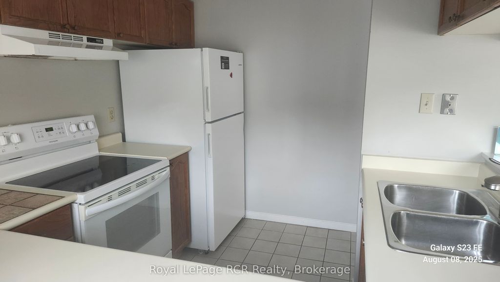 Photo of 107 Wintergreen Place #220, Blue Mountains, ON L9Y 0E8 (MLS # X12433102)