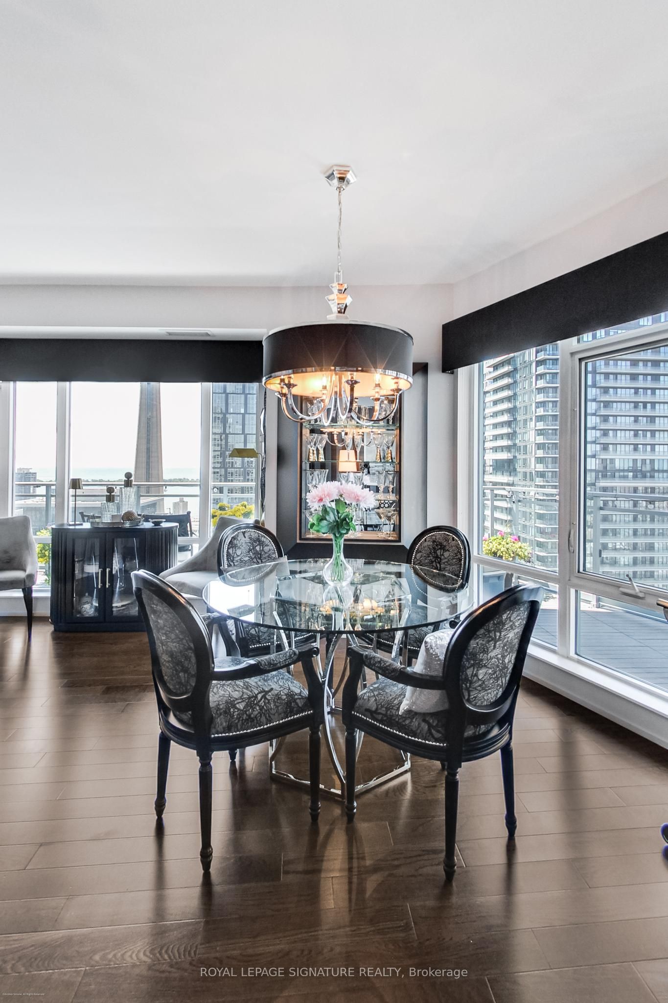 21 Widmer Street 3711