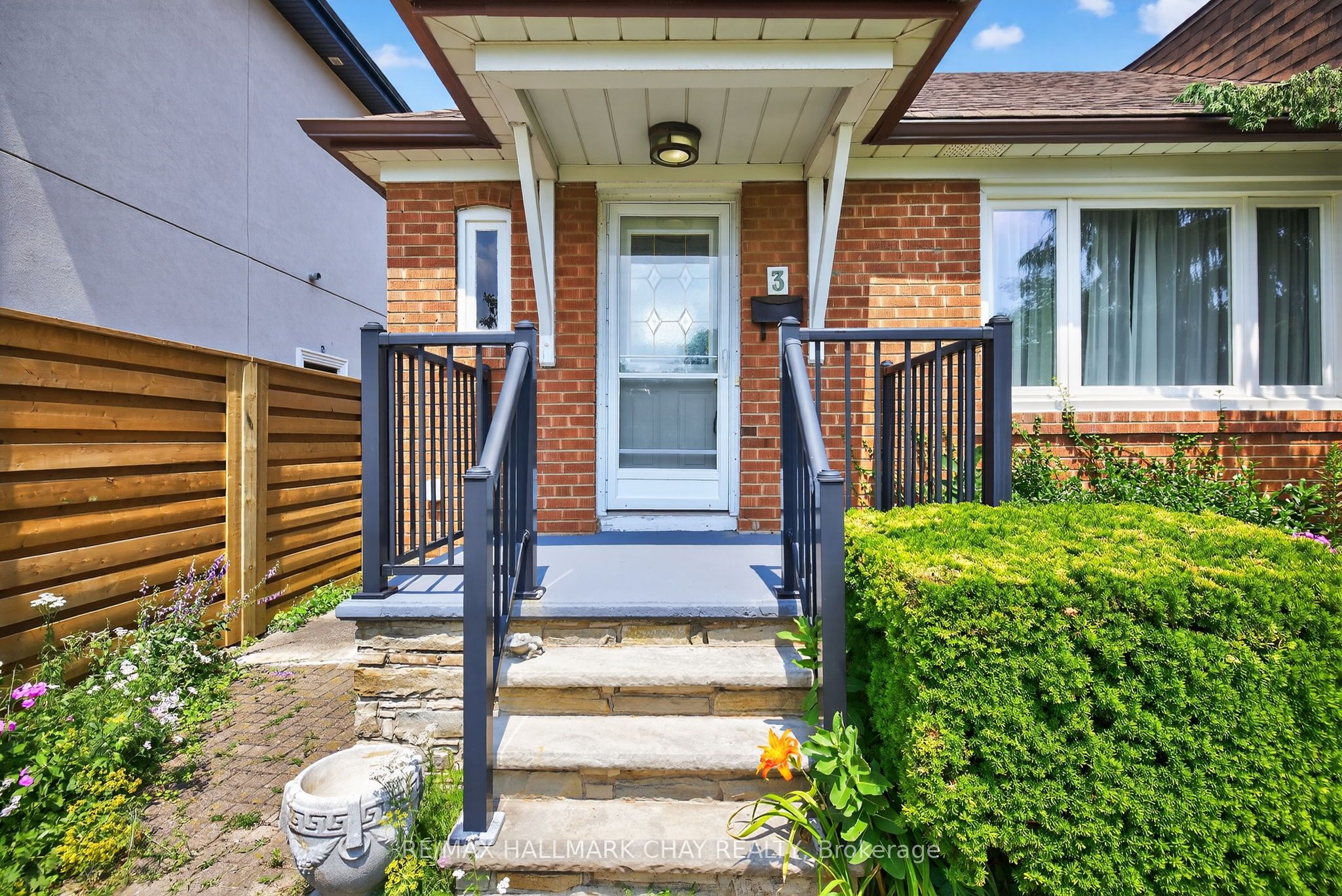 3 Brookside Drive